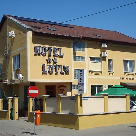 Hotel Lotus Arad Ngoại thất bức ảnh