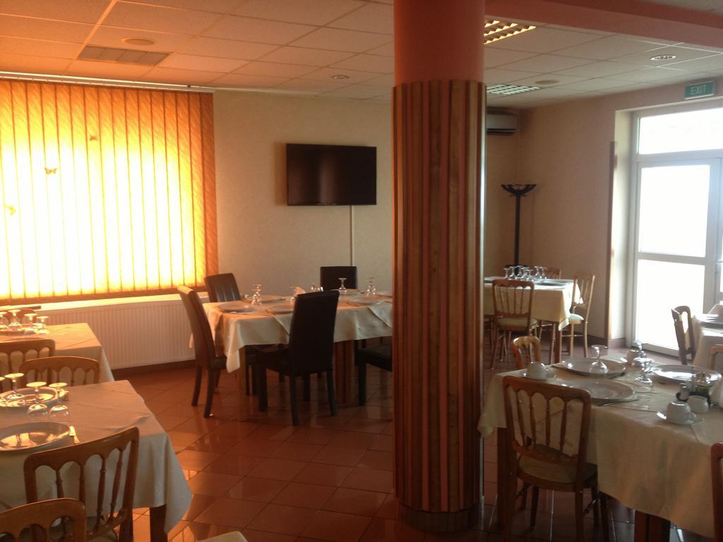 Hotel Lotus Arad Ngoại thất bức ảnh