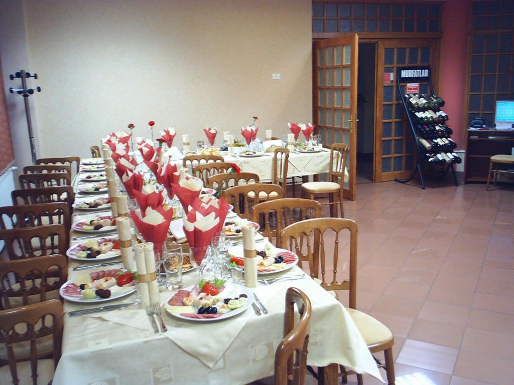 Hotel Lotus Arad Ngoại thất bức ảnh