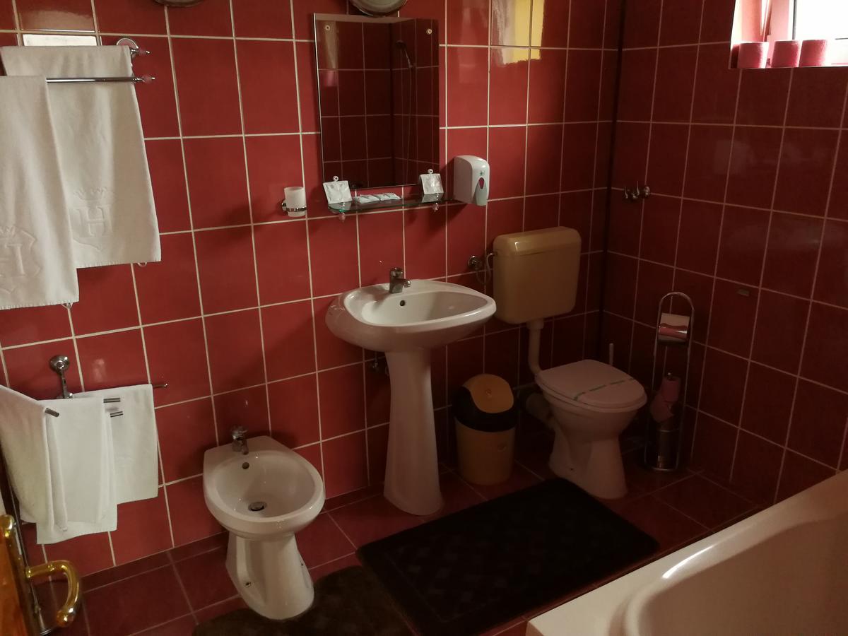 Hotel Lotus Arad Ngoại thất bức ảnh