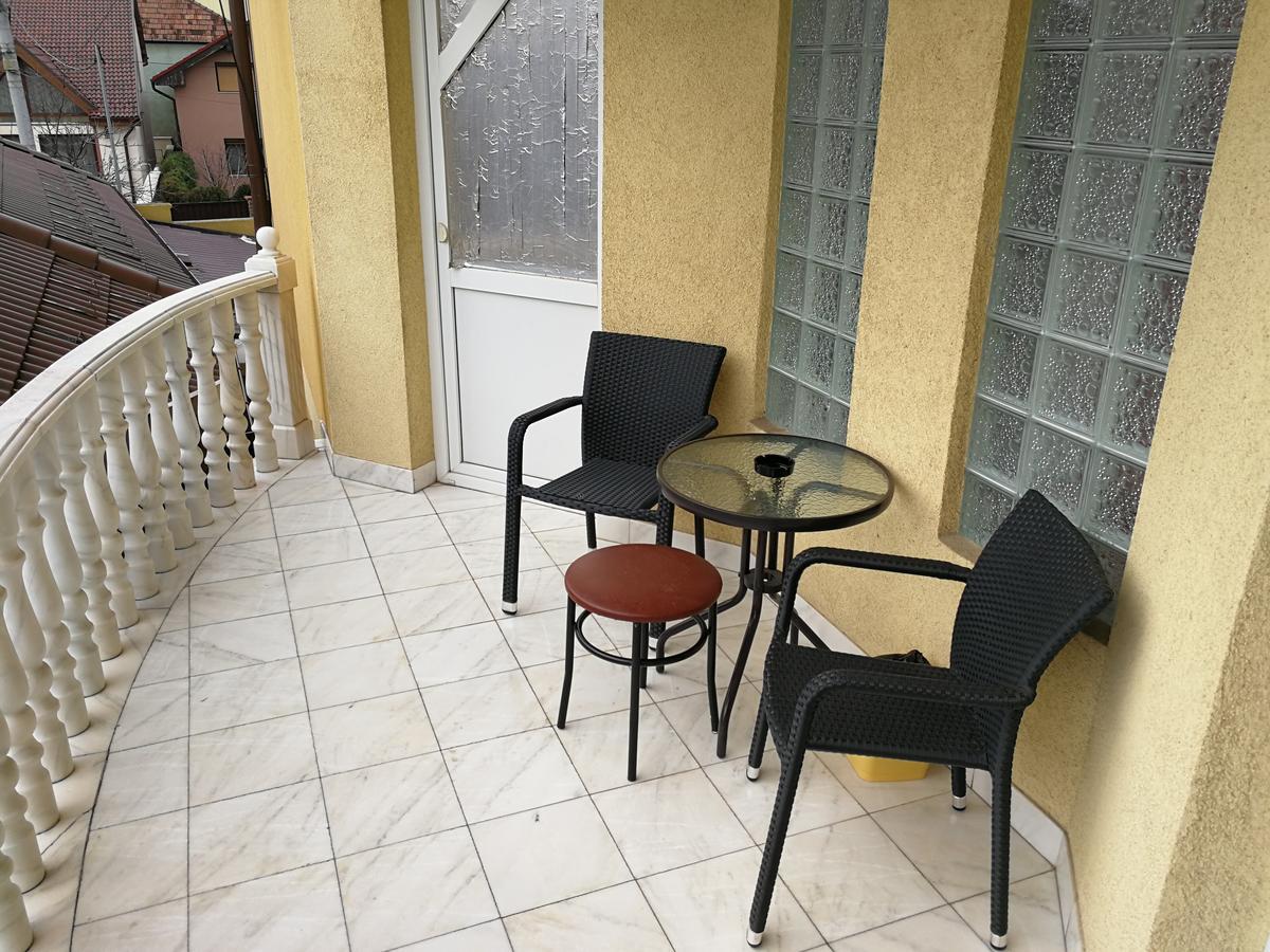 Hotel Lotus Arad Ngoại thất bức ảnh